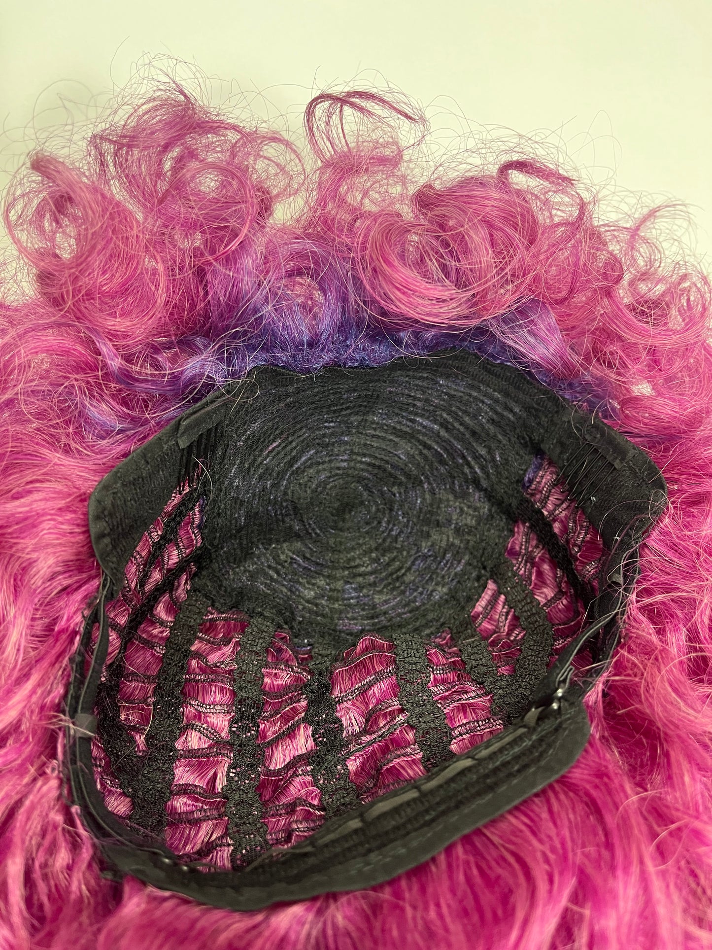 Perruque Curly- PINK