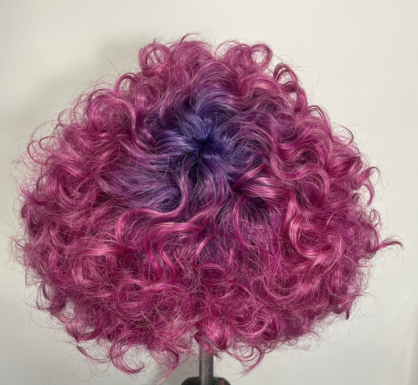 Perruque Curly- PINK
